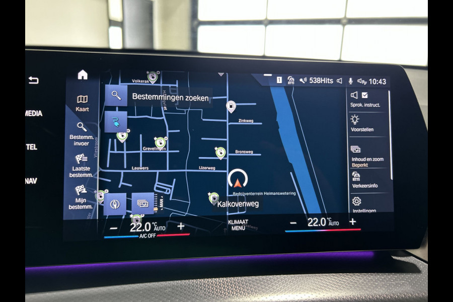 BMW iX1 xDrive30 67 kWh M Sport SOH 97,8% | Panoramadak | Sportstoelen | Leer | Travelpakket