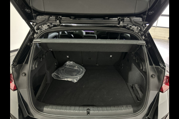 BMW iX1 xDrive30 67 kWh M Sport SOH 97,8% | Panoramadak | Sportstoelen | Leer | Travelpakket