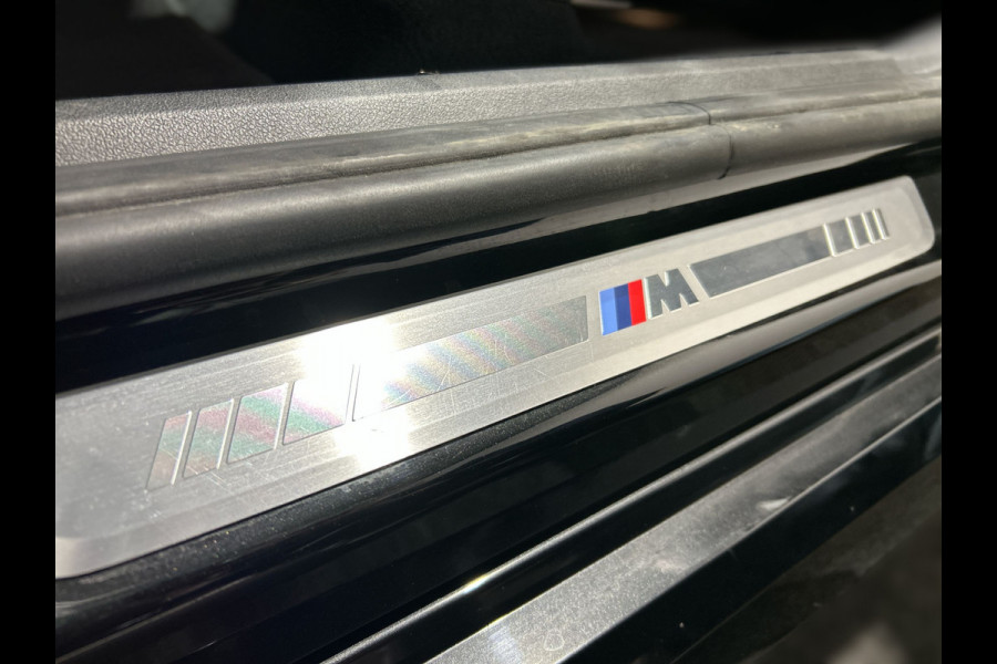 BMW iX1 xDrive30 67 kWh M Sport SOH 97,8% | Panoramadak | Sportstoelen | Leer | Travelpakket