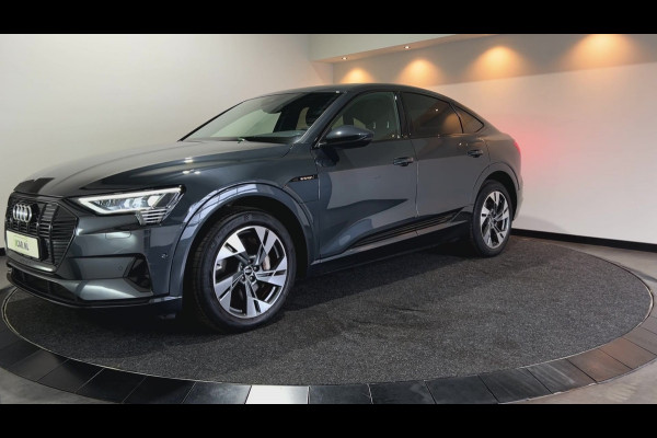 Audi e-tron Sportback 55 quattro Business edition Plus 95 kWh | Panoramadak } voorstoelen verwarmd Soh (batterijcheck) Waarde 91,0 %