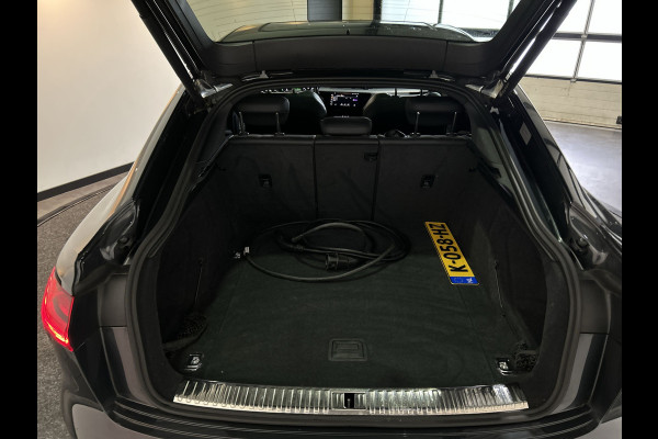 Audi e-tron Sportback 55 quattro Business edition Plus 95 kWh | Panoramadak } voorstoelen verwarmd Soh (batterijcheck) Waarde 91,0 %