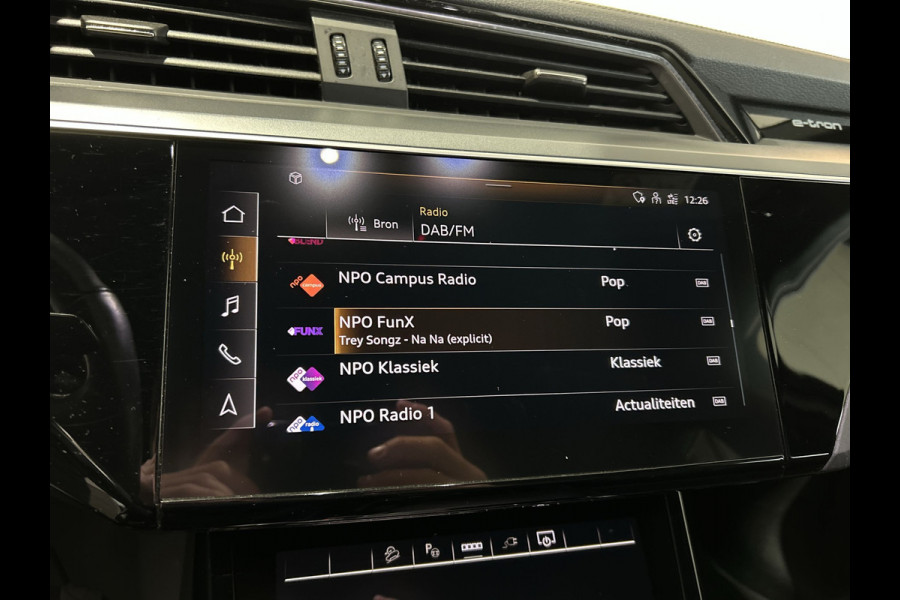 Audi e-tron 55 quattro Advanced edition Plus 95 kWh | voorstoelen verwarmd | cruise control Soh (batterijcheck) Waarde 94,3 %