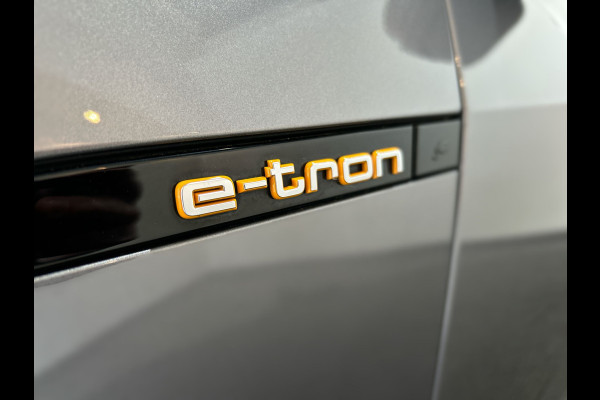 Audi e-tron 55 quattro Advanced edition Plus 95 kWh | voorstoelen verwarmd | cruise control Soh (batterijcheck) Waarde 94,3 %
