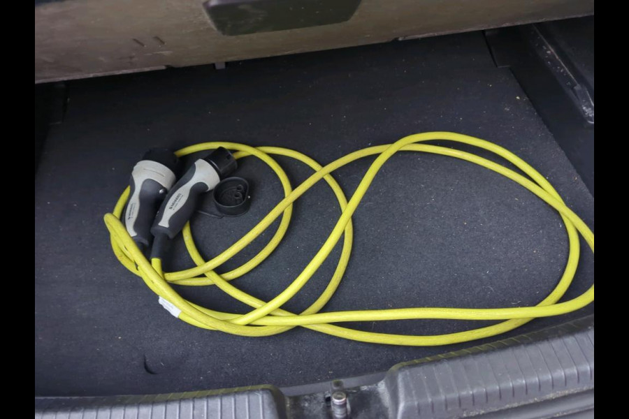 Volkswagen ID.3 First Max 58 kWh ERGO STOELEN | PANO | VELGEN | CAMERA