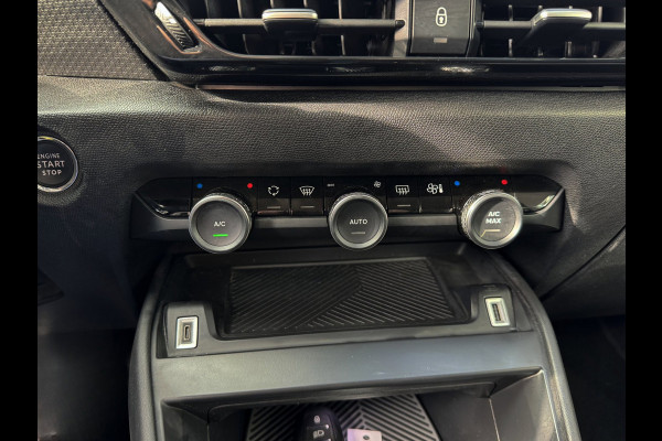 Citroën C4 1.2 PureTech Shine Pack - AUTOMAAT I Navigatie / Apple CarPlay I Airco I Sport velgen I PDC I Head-Up I Dealer onderh.