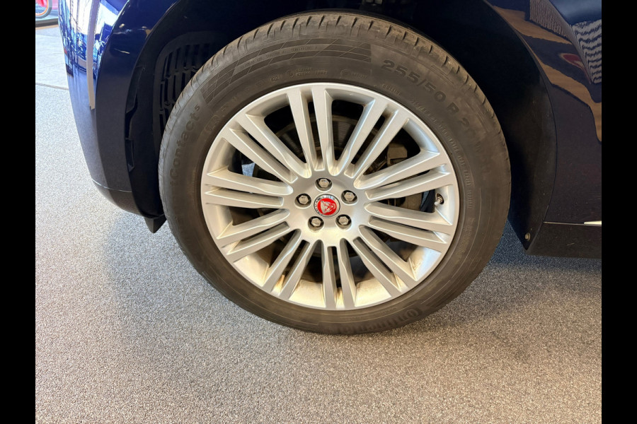 Jaguar F-Pace 2.0 P400e PHEV S / dealer onderhouden / leder / led / camera/ trekhaak / camera