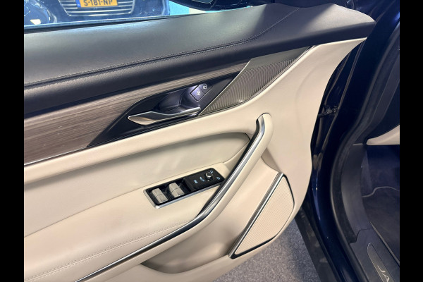 Jaguar F-Pace 2.0 P400e PHEV S / dealer onderhouden / leder / led / camera/ trekhaak / camera