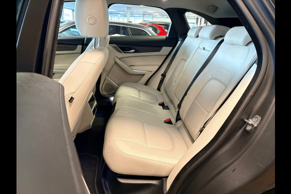 Jaguar F-Pace 2.0 P400e PHEV S / dealer onderhouden / leder / led / camera/ trekhaak / camera
