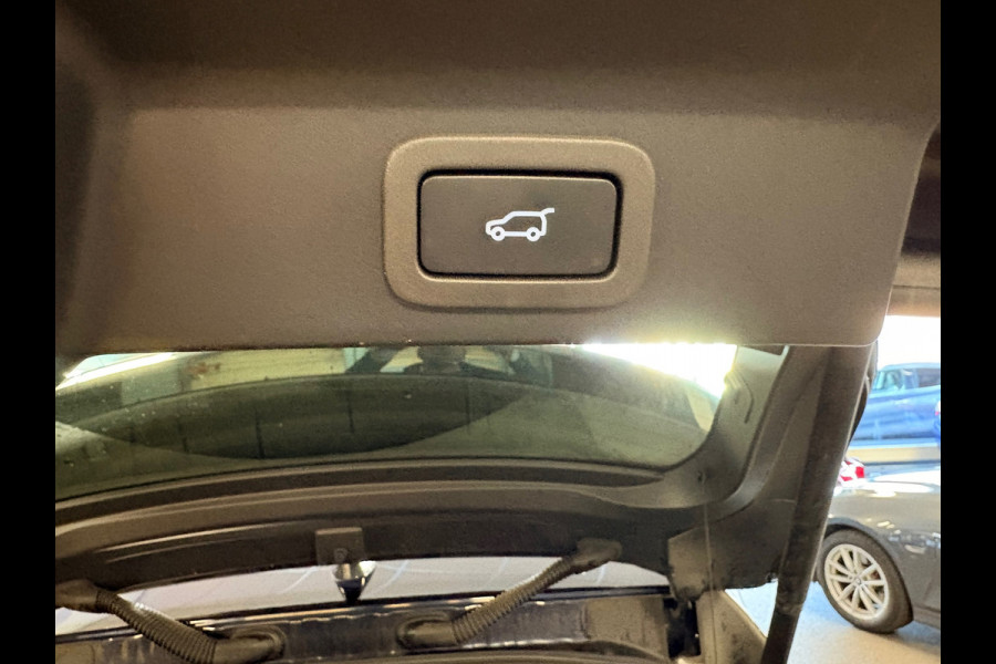 Jaguar F-Pace 2.0 P400e PHEV S / dealer onderhouden / leder / led / camera/ trekhaak / camera
