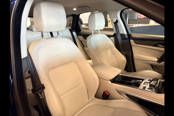Jaguar F-Pace 2.0 P400e PHEV S / dealer onderhouden / leder / led / camera/ trekhaak / camera