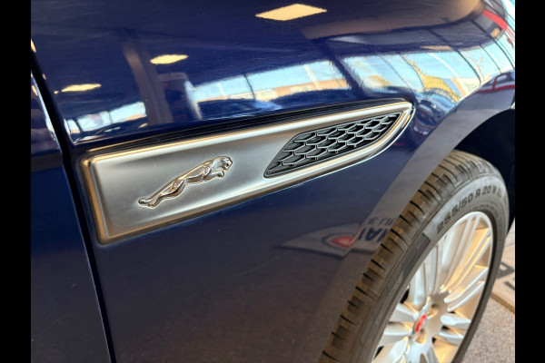Jaguar F-Pace 2.0 P400e PHEV S / dealer onderhouden / leder / led / camera/ trekhaak / camera
