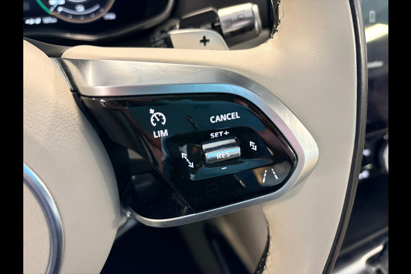 Jaguar F-Pace 2.0 P400e PHEV S / dealer onderhouden / leder / led / camera/ trekhaak / camera