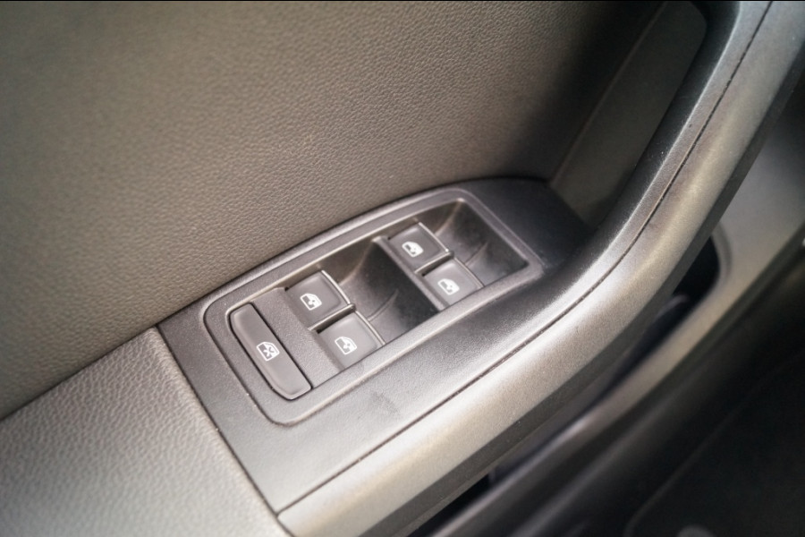 Seat Ateca 1.5 TSI 150pk DSG FR Business Intense -LEER-DIGI-LED-