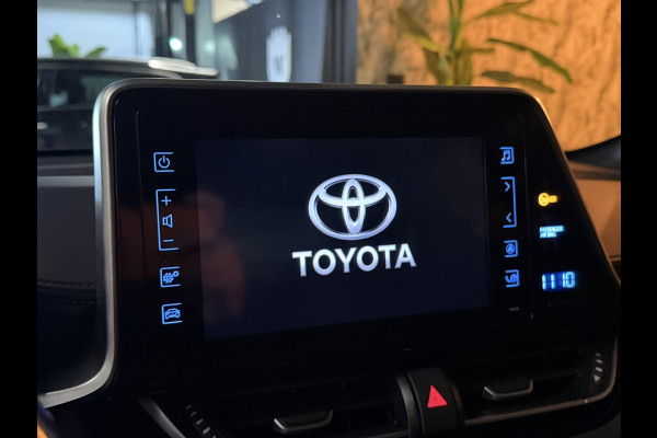 Toyota C-HR 1.2 Active Garantie StoelVW Adaptieve Cruise Navi Clima PDC Dab Lane Rijklaar