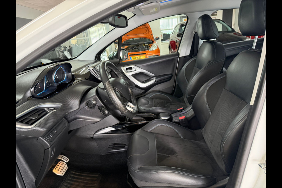 Peugeot 2008 1.2 PureTech Allure | Navi | Automaat