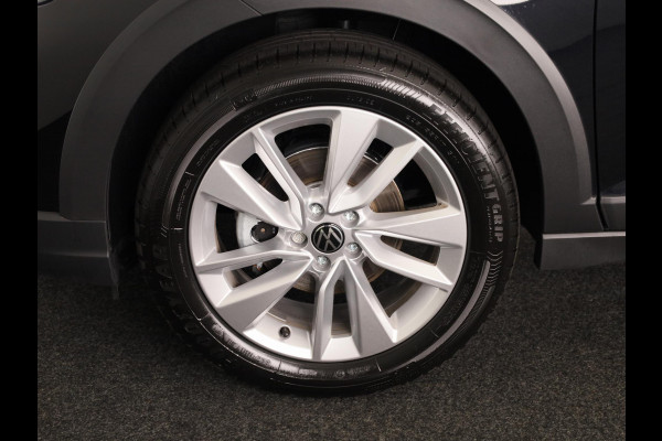 Volkswagen Taigo Life Edition 1.0 TSI 95 PK 5 versn. Hand | Climatronic | Trekhaak | Stoelverwarming | Camera |