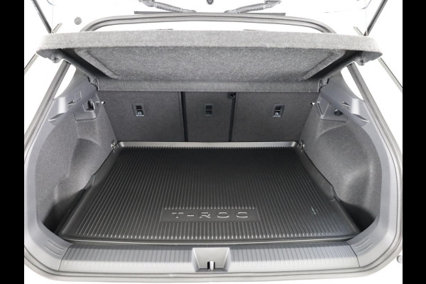 Volkswagen T-Roc Life First Edition 1.5 eTSI 116 PK DSG | 18" LM | Camera | Stoel & stuurverwarming |
