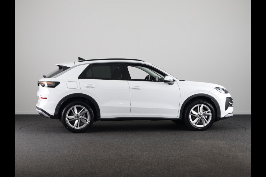 Volkswagen T-Roc Life First Edition 1.5 eTSI 116 PK DSG | 18" LM | Camera | Stoel & stuurverwarming |