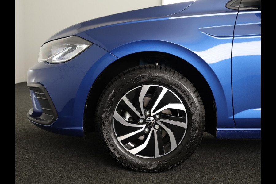 Volkswagen Polo GP Life Edition 1.0 95 pk 5 versn. Hand | 15" LM | Stoelverwarming | Camera |