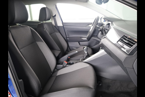 Volkswagen Polo GP Life Edition 1.0 95 pk 5 versn. Hand | 15" LM | Stoelverwarming | Camera |