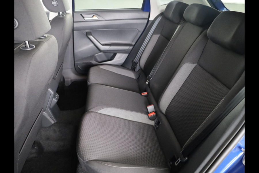Volkswagen Polo GP Life Edition 1.0 95 pk 5 versn. Hand | 15" LM | Stoelverwarming | Camera |