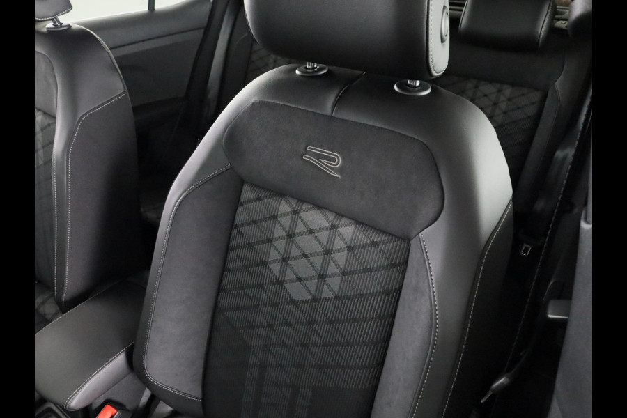 Volkswagen T-Cross R-Line Edition 1.0 TSI 116 PK DSG | 18" LM | Camera | Stoelverwarming | IQ.Light |