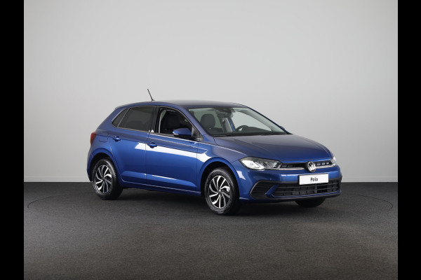 Volkswagen Polo GP Life Edition 1.0 95 pk 5 versn. Hand | 15" LM | Stoelverwarming | Camera |