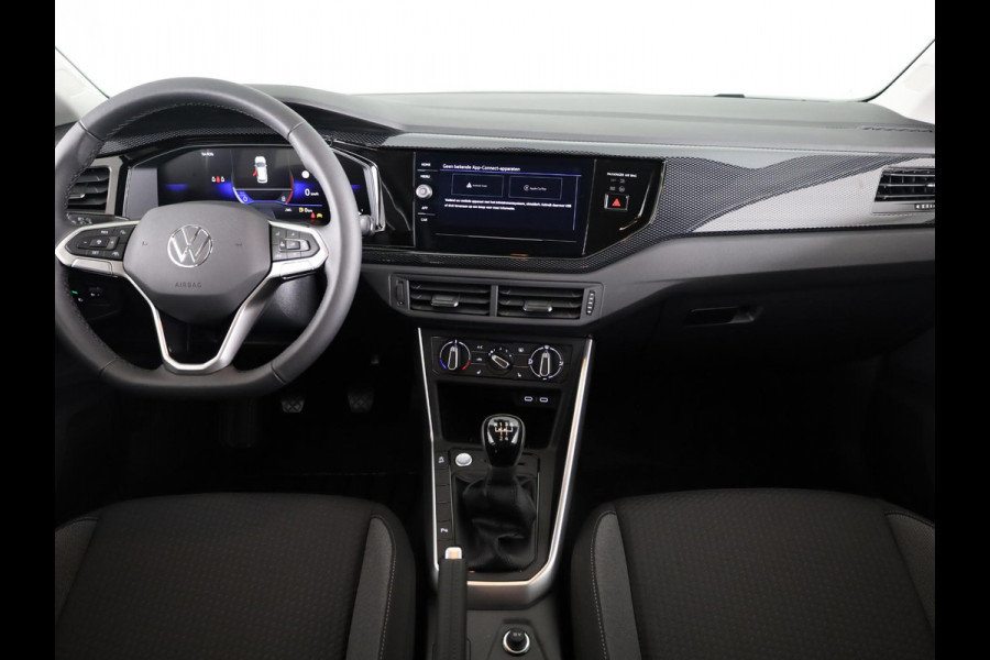 Volkswagen Polo GP Life Edition 1.0 95 pk 5 versn. Hand | 15" LM | Stoelverwarming | Camera |