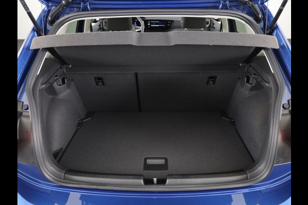 Volkswagen Polo GP Life Edition 1.0 95 pk 5 versn. Hand | 15" LM | Stoelverwarming | Camera |