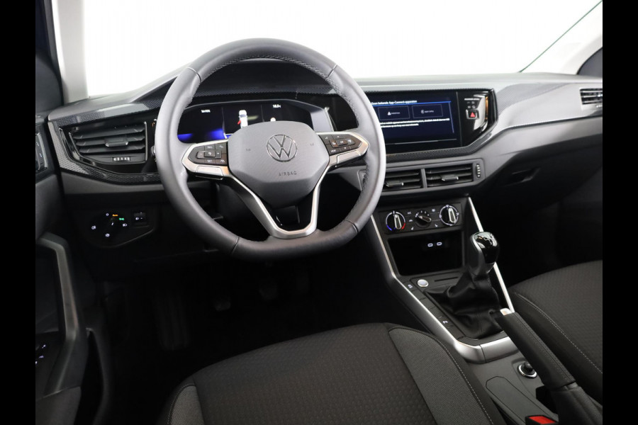 Volkswagen Polo GP Life Edition 1.0 95 pk 5 versn. Hand | 15" LM | Stoelverwarming | Camera |