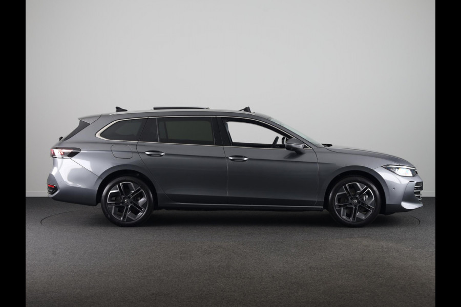 Volkswagen Passat Elegance Business 1.5 eHybrid 204 pk DSG | 18" LM |  Leder Pakket |  Panoramadak | 360 graden camera |