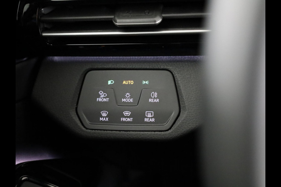 Volkswagen ID.4 Pro Limited Edition Plus 77 kWh accu 286 PK | 21" LM | 360 graden camera | Panoramadak | IQ.Light |