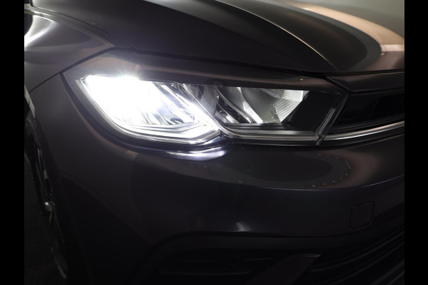 Volkswagen Polo GP Life Edition 1.0 95 pk 5 versn. Hand | 15" LM | Stoelverwarming | Camera |