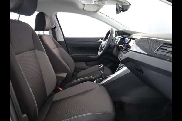 Volkswagen Polo GP Life Edition 1.0 95 pk 5 versn. Hand | 15" LM | Stoelverwarming | Camera |
