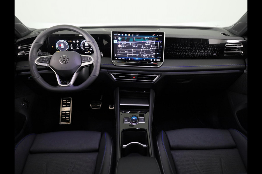 Volkswagen Tiguan R-Line Edition 1.5 eHybrid 200 kW / 272 PK SUV 6 v Panoramadak | Stoelverwarming | Leder interieur