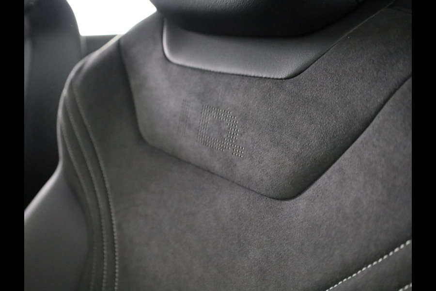 Volkswagen ID.4 Pro Limited Edition 77 kWh accu 286 PK | 19" LM | Black Edition | Stoel & Stuurverwarming |