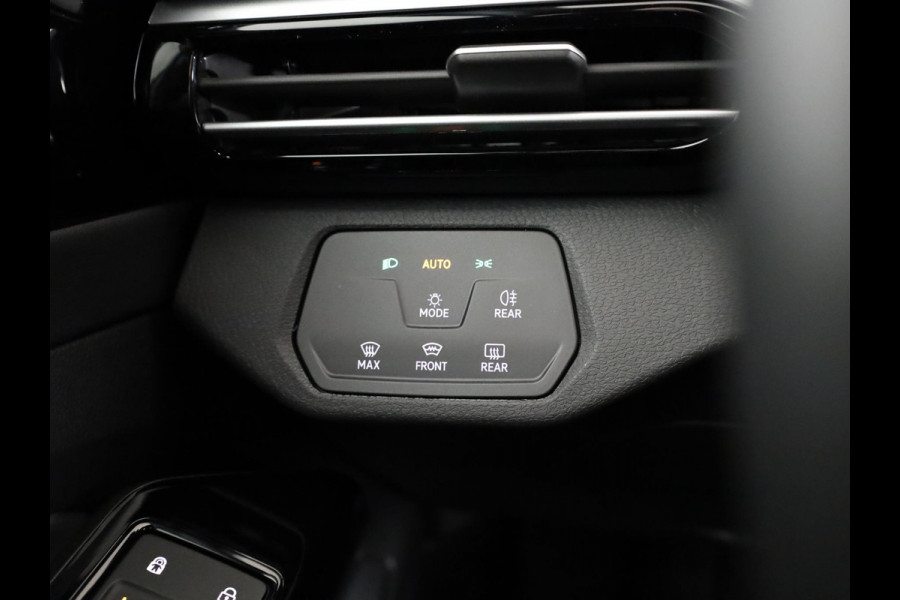 Volkswagen ID.4 Pro Limited Edition 77 kWh accu 286 PK | 19" LM | Black Edition | Stoel & Stuurverwarming |