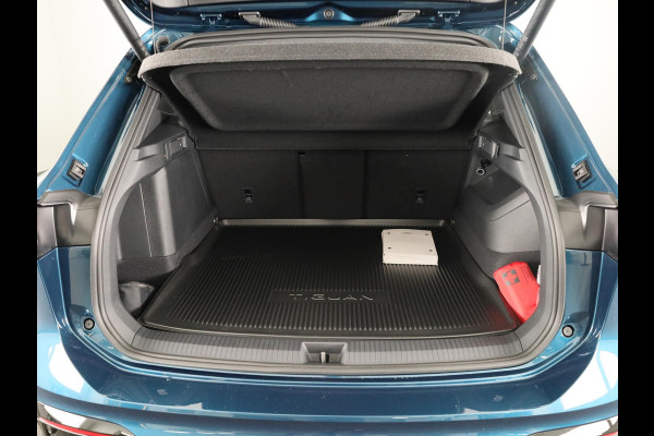 Volkswagen Tiguan R-Line Edition 1.5 eHybrid 204 PK DSG | 20" LM |  Black Style | Stoel & stuurverwarming | Trekhaak |