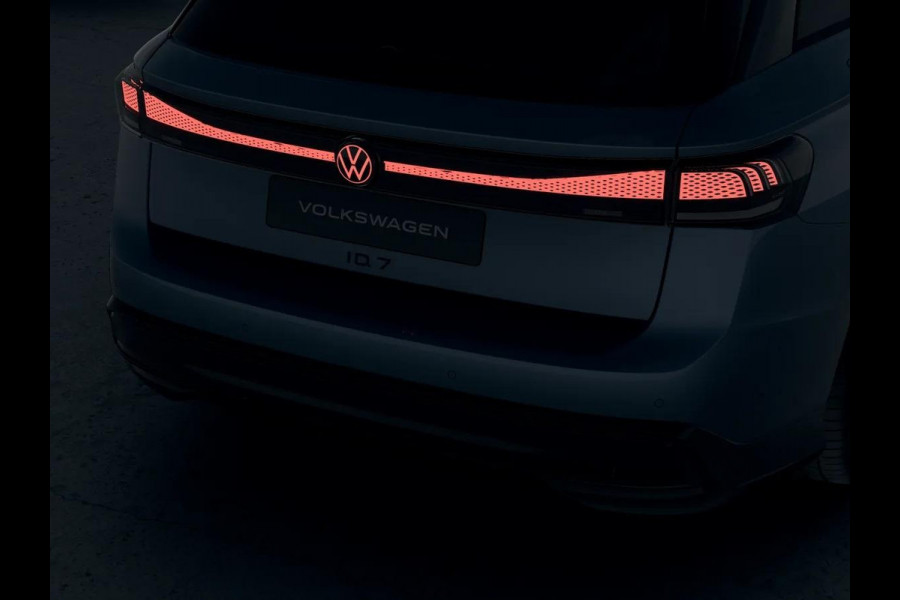 Volkswagen ID.7 Tourer Pro Limited Edition 77 kWh accu 286 PK | Velgen 20" | 360 graden camera | Stoel & Stuurverwarming |