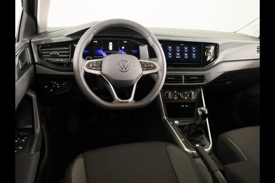 Volkswagen Polo GP Life Edition 1.0 95 pk 5 versn. Hand | 15" LM | Stoelverwarming | Camera |