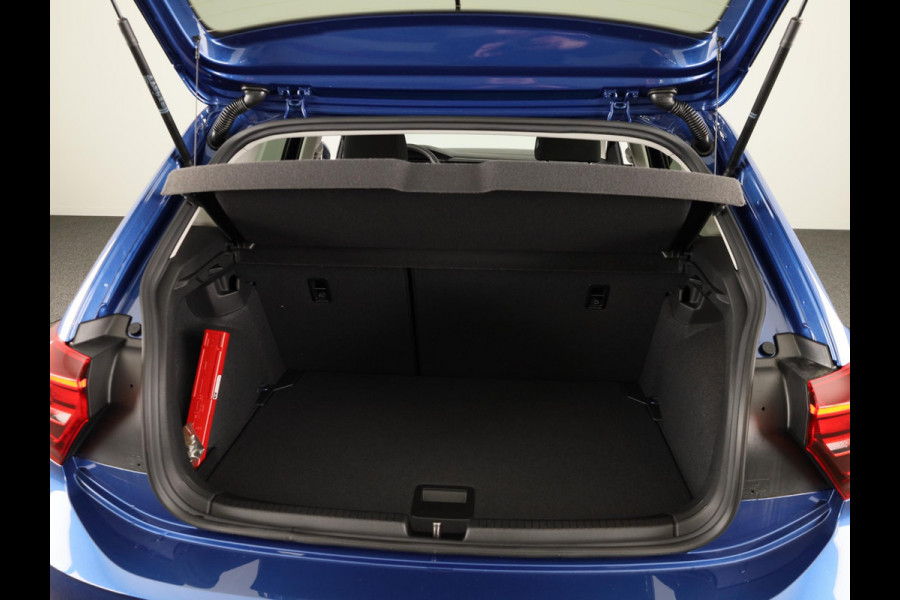 Volkswagen Polo GP Life Edition 1.0 95 pk 5 versn. Hand | 15" LM | Stoelverwarming | Camera |