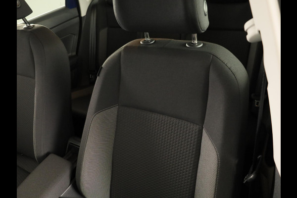 Volkswagen Polo GP Life Edition 1.0 95 pk 5 versn. Hand | 15" LM | Stoelverwarming | Camera |