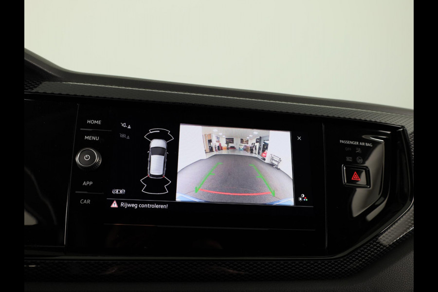 Volkswagen Polo GP Life Edition 1.0 95 pk 5 versn. Hand | 15" LM | Stoelverwarming | Camera |