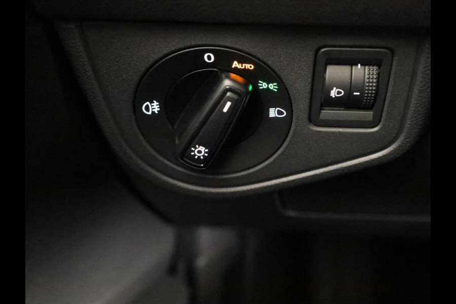 Volkswagen Polo GP Life Edition 1.0 95 pk 5 versn. Hand | 15" LM | Stoelverwarming | Camera |