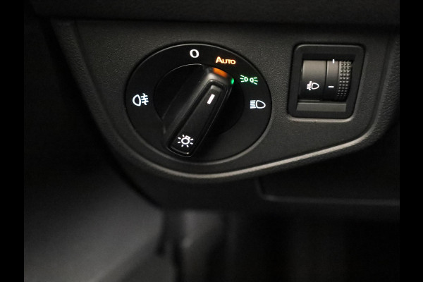 Volkswagen Polo GP Life Edition 1.0 95 pk 5 versn. Hand | 15" LM | Stoelverwarming | Camera |