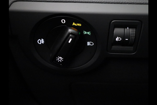 Volkswagen T-Cross Life Edition 1.0 TSI 116 PK DSG | Climatronic | Stoelverwarming | Camera |