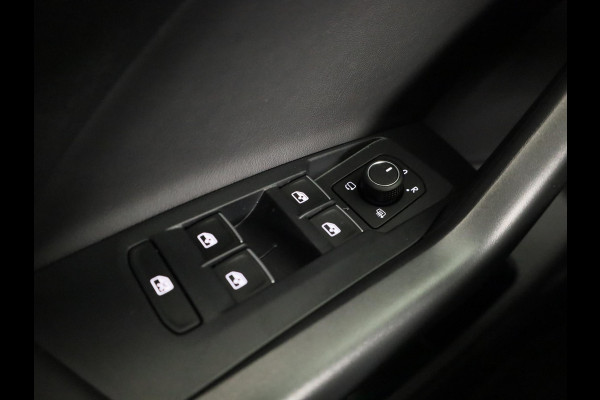 Volkswagen T-Cross R-Line Edition 1.0 TSI 116 PK DSG | 18" LM | Camera | Stoelverwarming | IQ.Light |