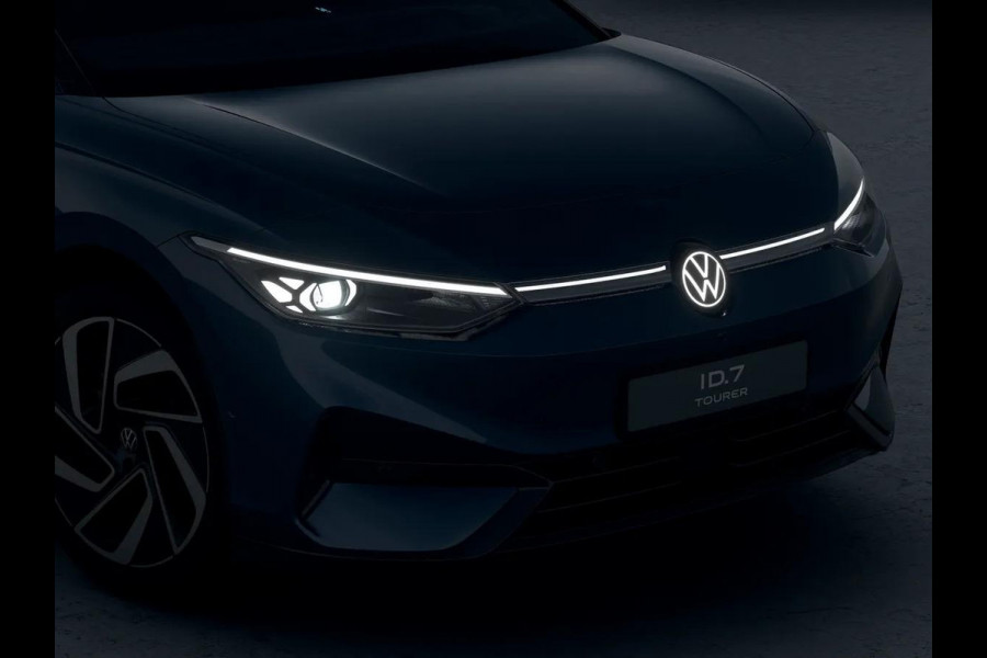 Volkswagen ID.7 Tourer Pro Limited Edition 77 kWh accu 286 PK | Velgen 20" | 360 graden camera| Stoel & Stuurverwarming |
