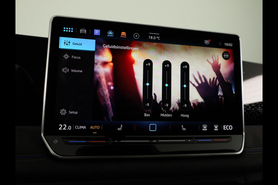 Volkswagen Tiguan R-Line Edition 1.5 eHybrid 204 PK DSG | 20" LM | Black Style | Stoel & stuurverwarming |  Trekhaak |