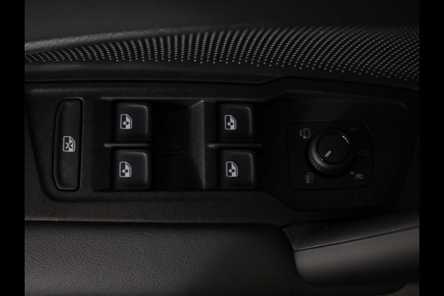 Volkswagen Tiguan Life Edition 1.5 eHybrid 204 PK DSG | 18" LM | Stoel & stuurverwarming | Trekhaak |